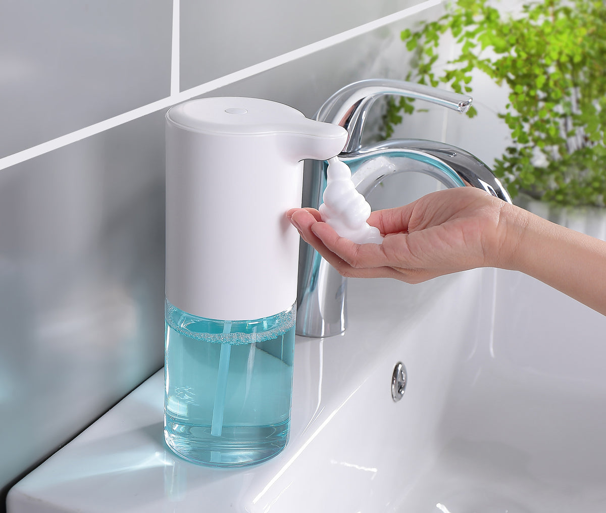 Automatic Induction Foam Soap Dispenser Hand Sanitizer Dispenser Smart Soap Dispenser - view 5