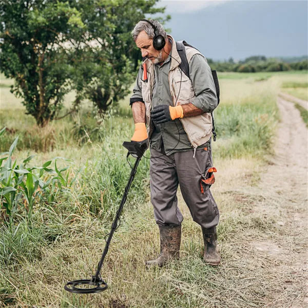 Black Metal Detector, IP67 Waterproof Coil & 4 Detection Modes, 10" Max Detection Depth - view 3