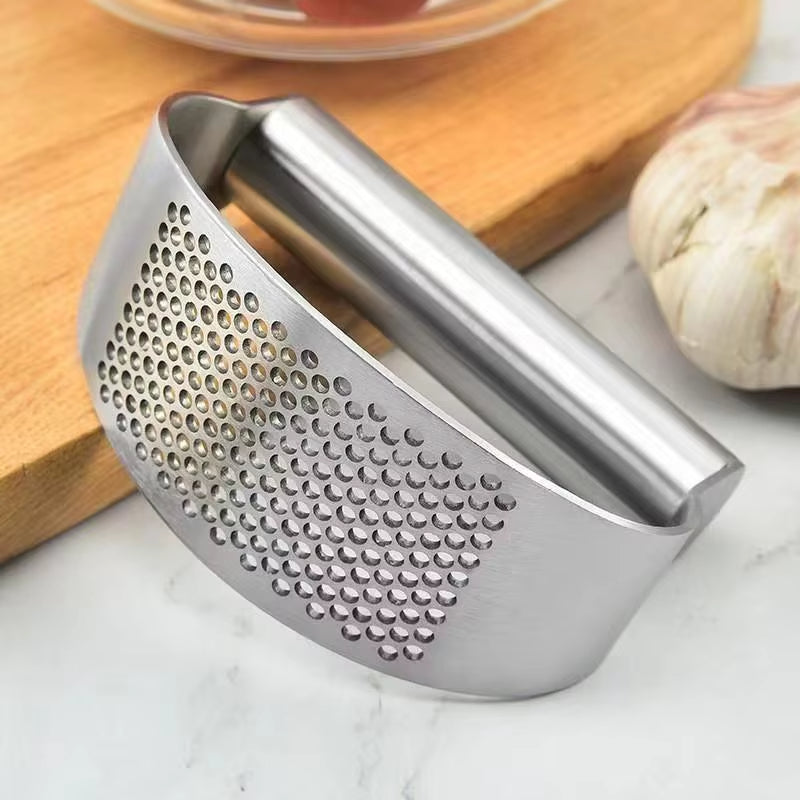 Multi-function Manual Garlic Press Stainless Steel Garlic Presse Curved Garlic Grinding Slicer Chopper Home Cooking - view 4