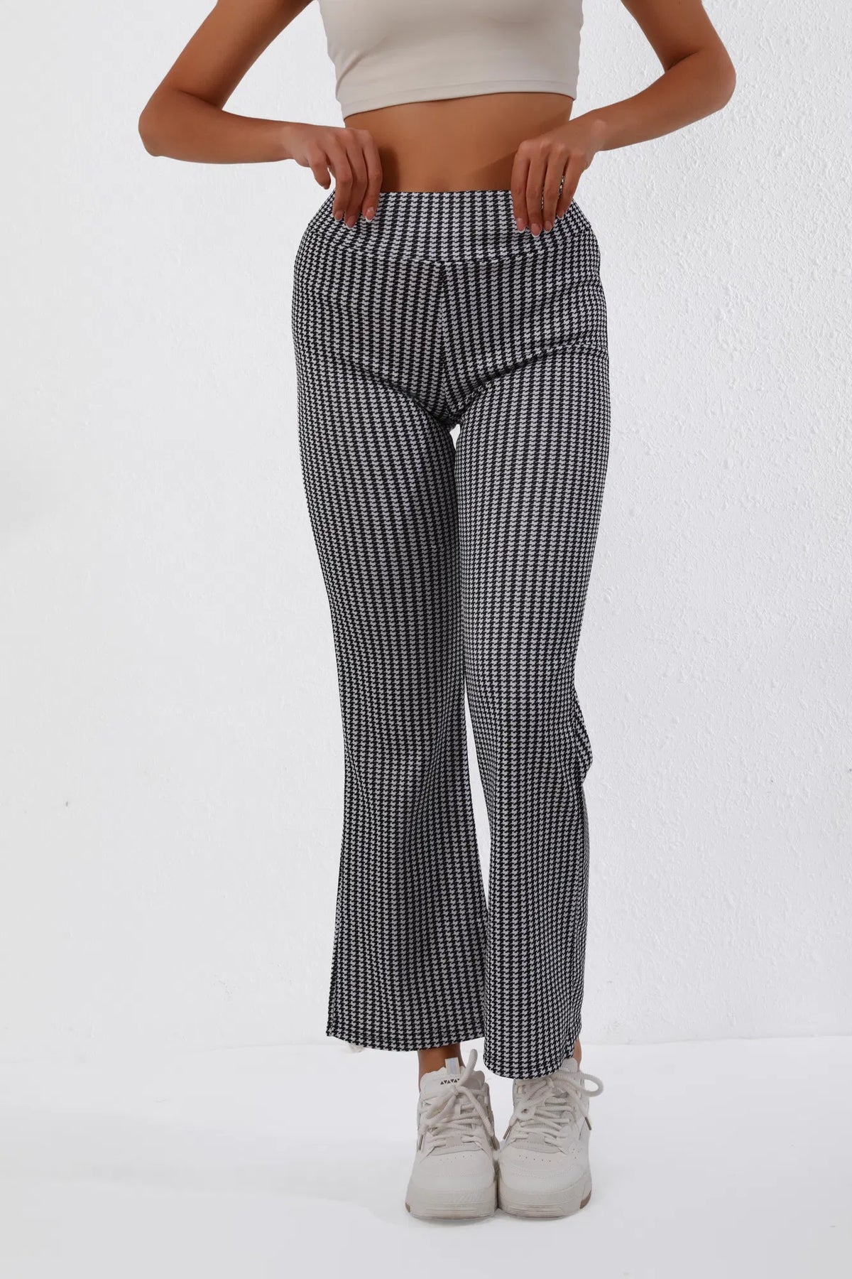 High-Waisted Houndstooth Flare Trousers Sleek Fit, Comfy Stretch, Classy Look - view 7