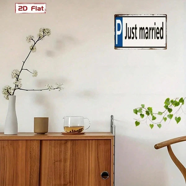 Retro Just Married 2D Flat Iron Sign, Vintage Handcrafted Metal Wall Decor Plaque, Creative Wedding Anniversary Gift - view 2