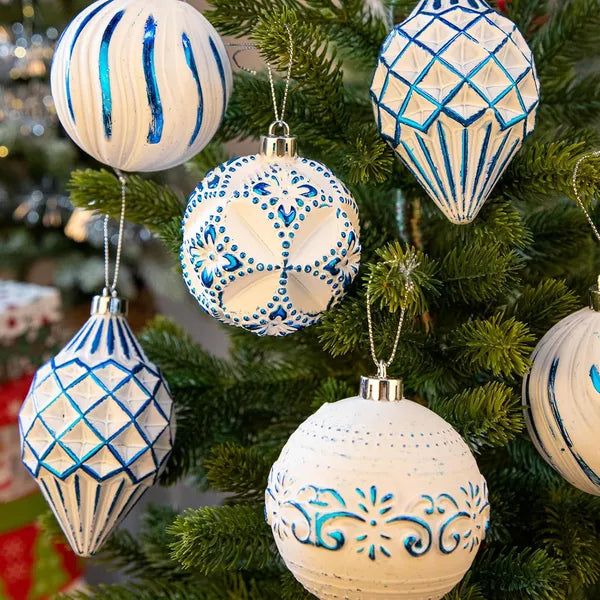 16PCS Shatterproof Christmas Ball Ornaments Set, Hand-Painted Holiday Decor With Assorted Sizes & Designs For Christmas - view 4