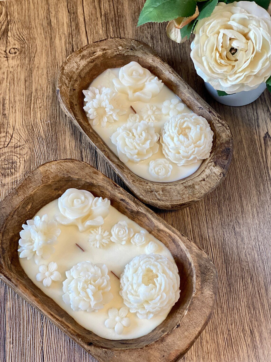 Vela aromática en cuenco de madera
