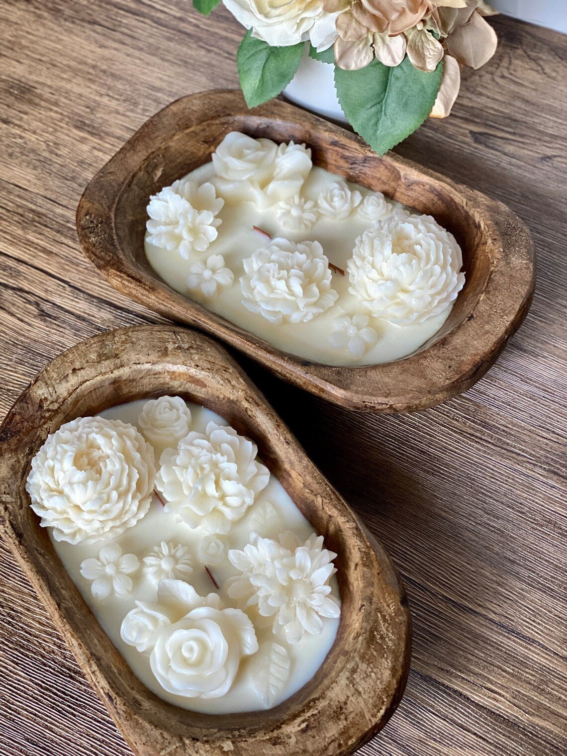 Vela aromática en cuenco de madera